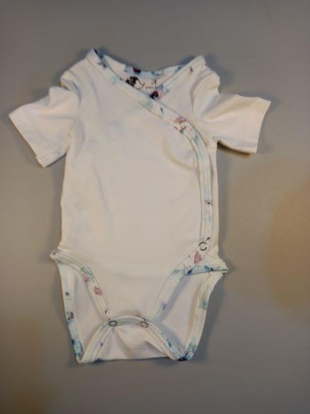 Bodies fille par 4 fleuris